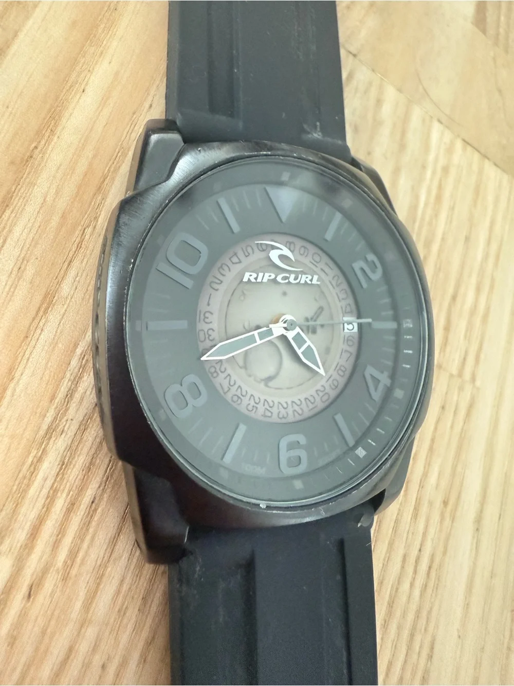Rare rip curl undercover midnight black surf watch NEW BATTERY